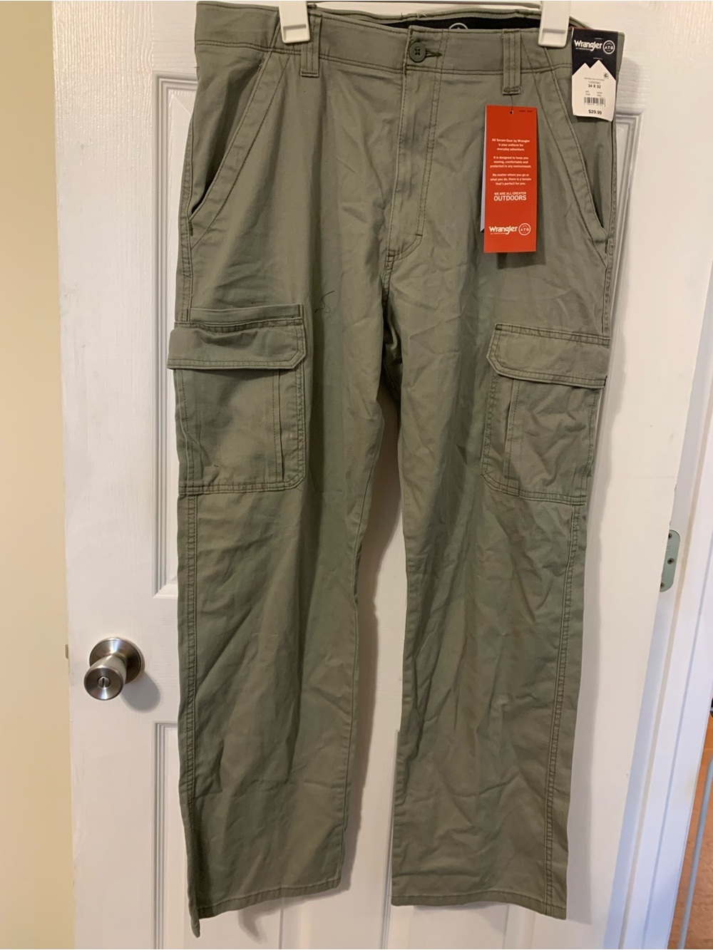 Wrangler All Terrain Gear NWT’s men’s size 34x32 cargo pants